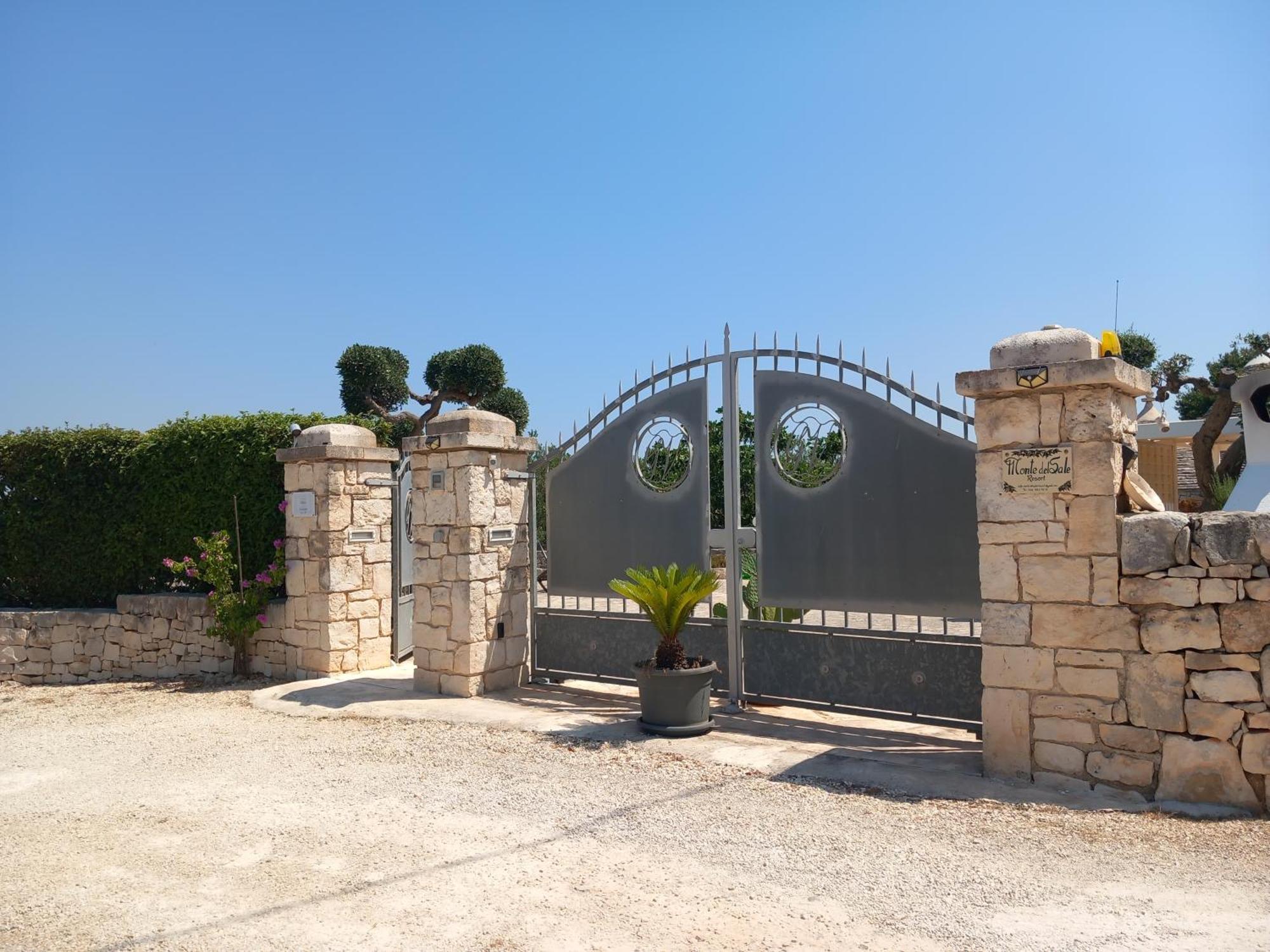 Trullo Monte Del Sale Guest House Alberobello Exterior photo