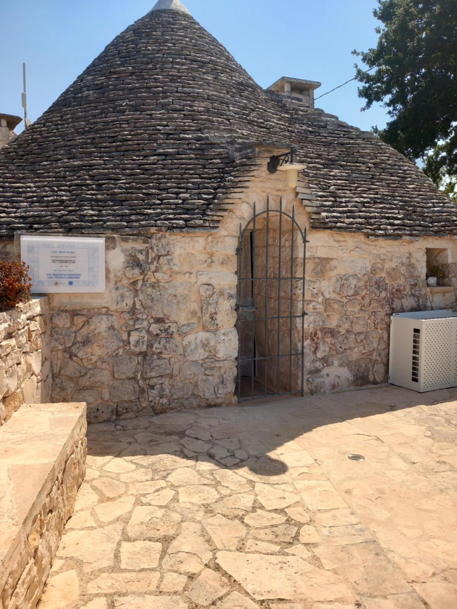 Trullo Monte Del Sale Guest House Alberobello Exterior photo